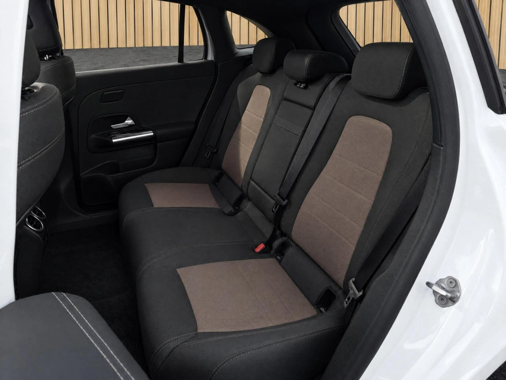 Mercedes-Benz EQA – foto 14