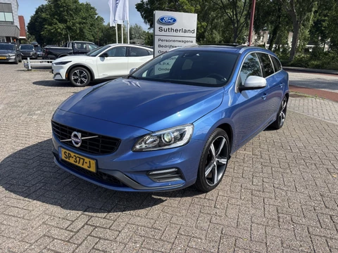 Volvo V60 2.0 T4 Business Sport 190pk Automaat | Trekhaak | R- Design | Winterbandenset | Stoelverwarming | Lederen Bekleding