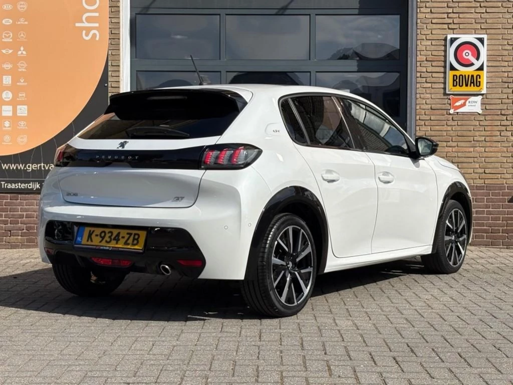 Peugeot 208 – foto 10