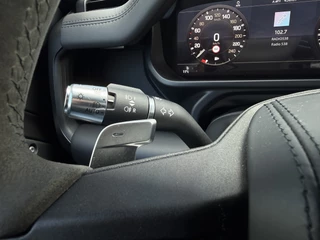 Land Rover Defender – thumbnail 33