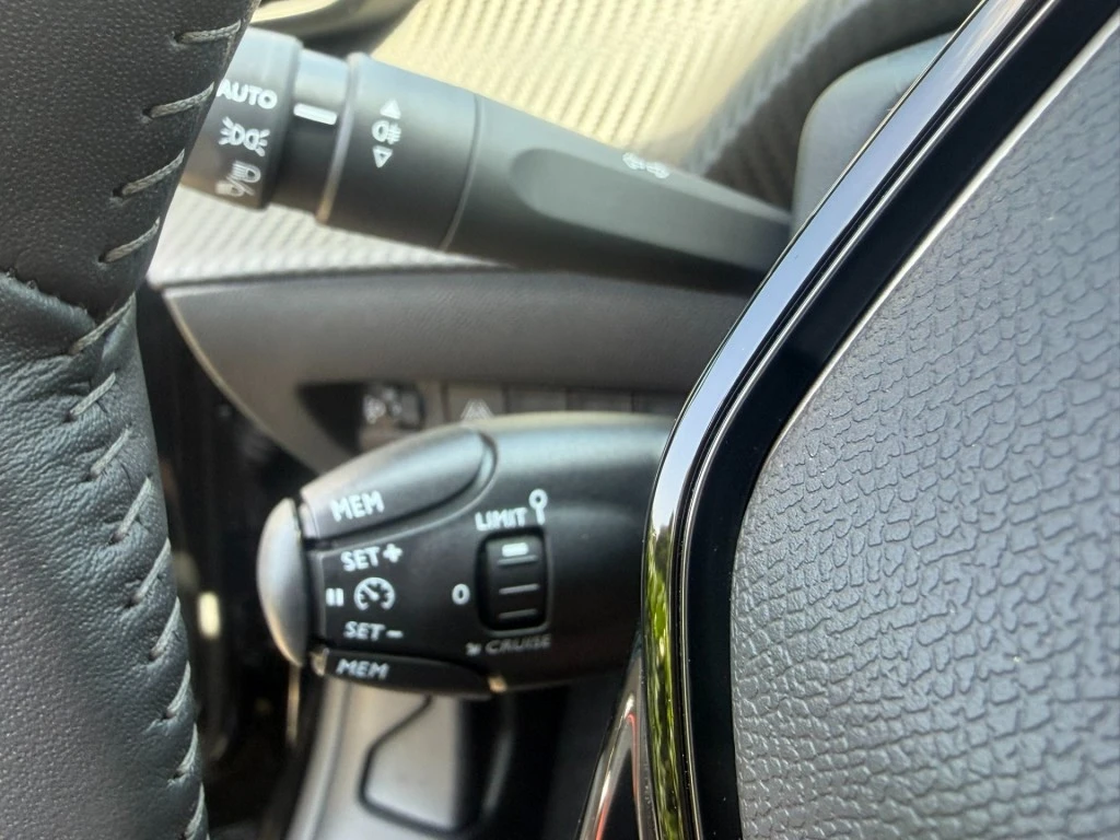 Peugeot 208 – foto 15