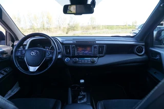 Toyota RAV4 – thumbnail 12