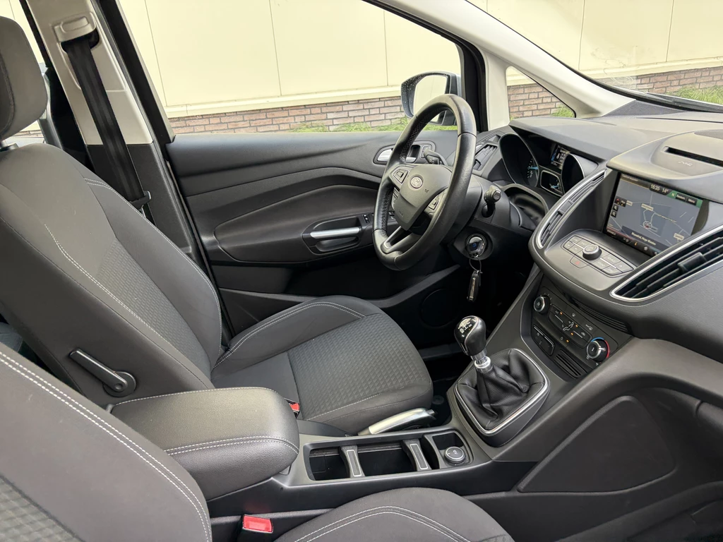 Ford Grand C-Max – foto 28