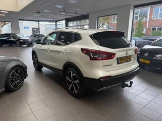 Nissan QASHQAI – thumbnail 2