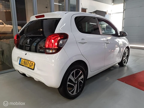 Peugeot 108 1.0 e-VTi Allure 2021  CARPLAY AIRCO ELEK RAMEN VELGEN NW APK  5 DEURS