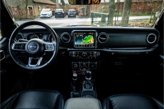 Jeep Wrangler – thumbnail 13