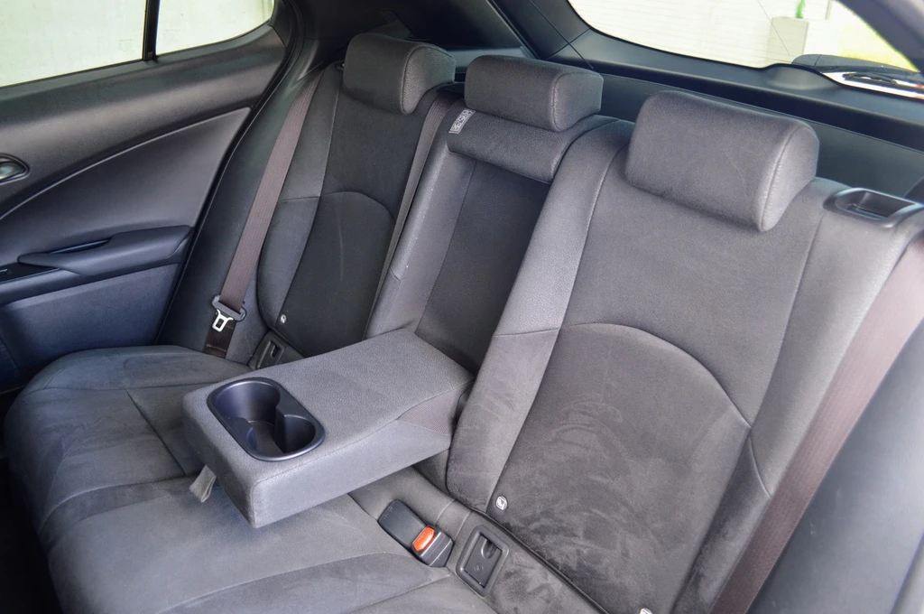 Lexus UX – foto 10