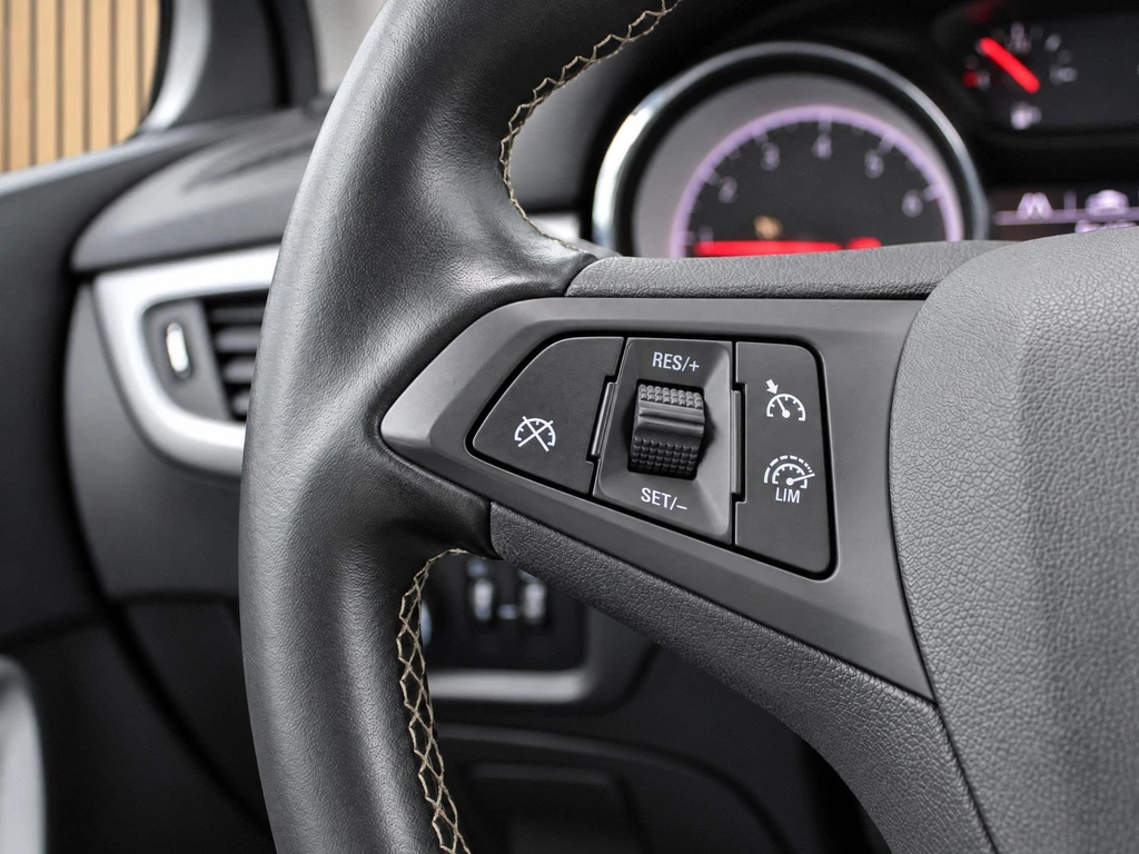 Opel Astra – foto 19