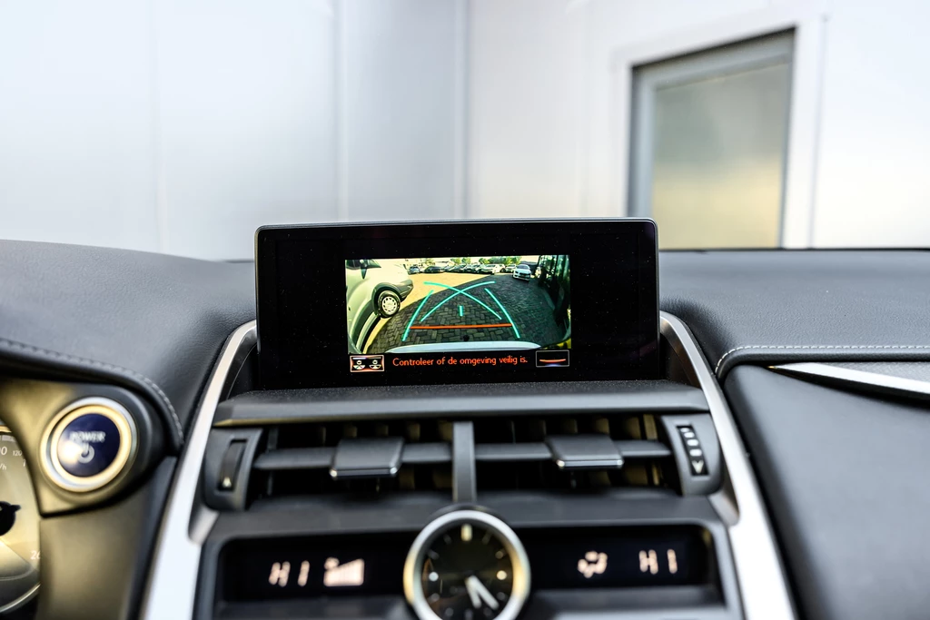 Lexus NX – foto 25