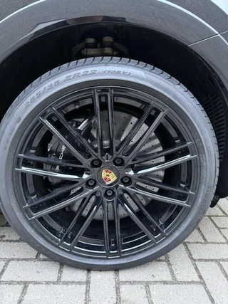 Porsche Cayenne – thumbnail 25
