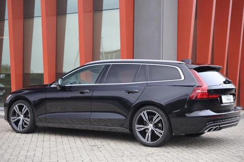 Volvo V60 T4 Inscription | Stoelverwarming | Trekhaak | Leder | Memory Stoel | Keyless