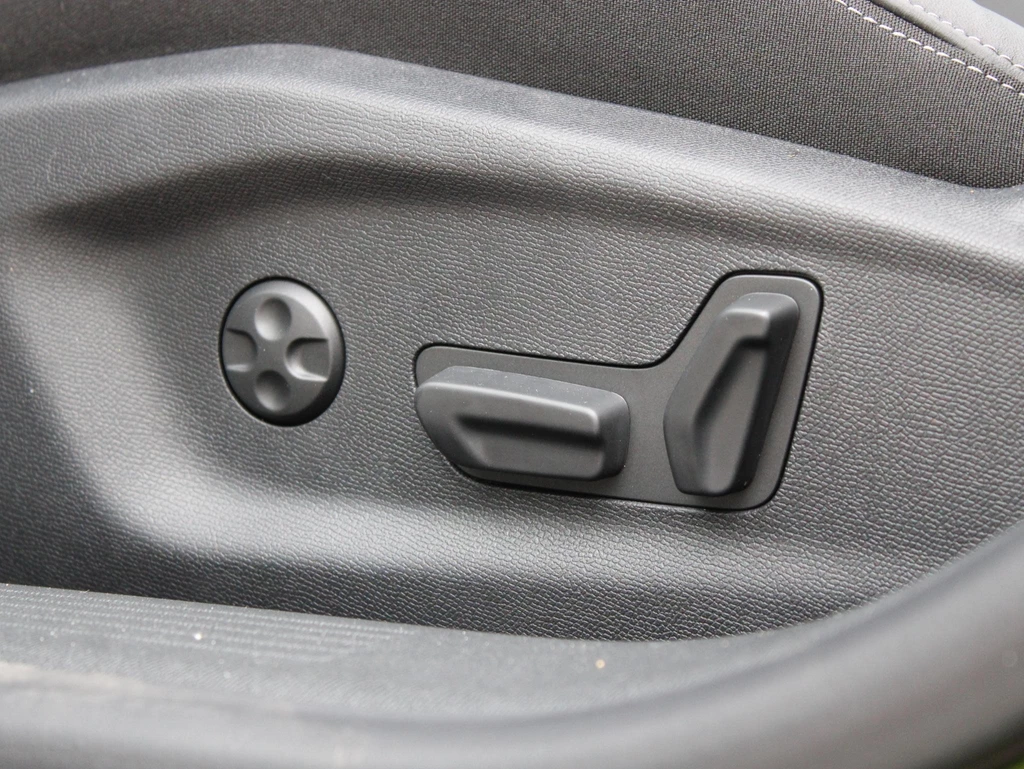 Peugeot 408 – foto 11
