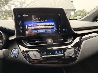 Toyota C-HR – thumbnail 3