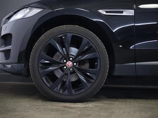 Jaguar F-PACE – thumbnail 14