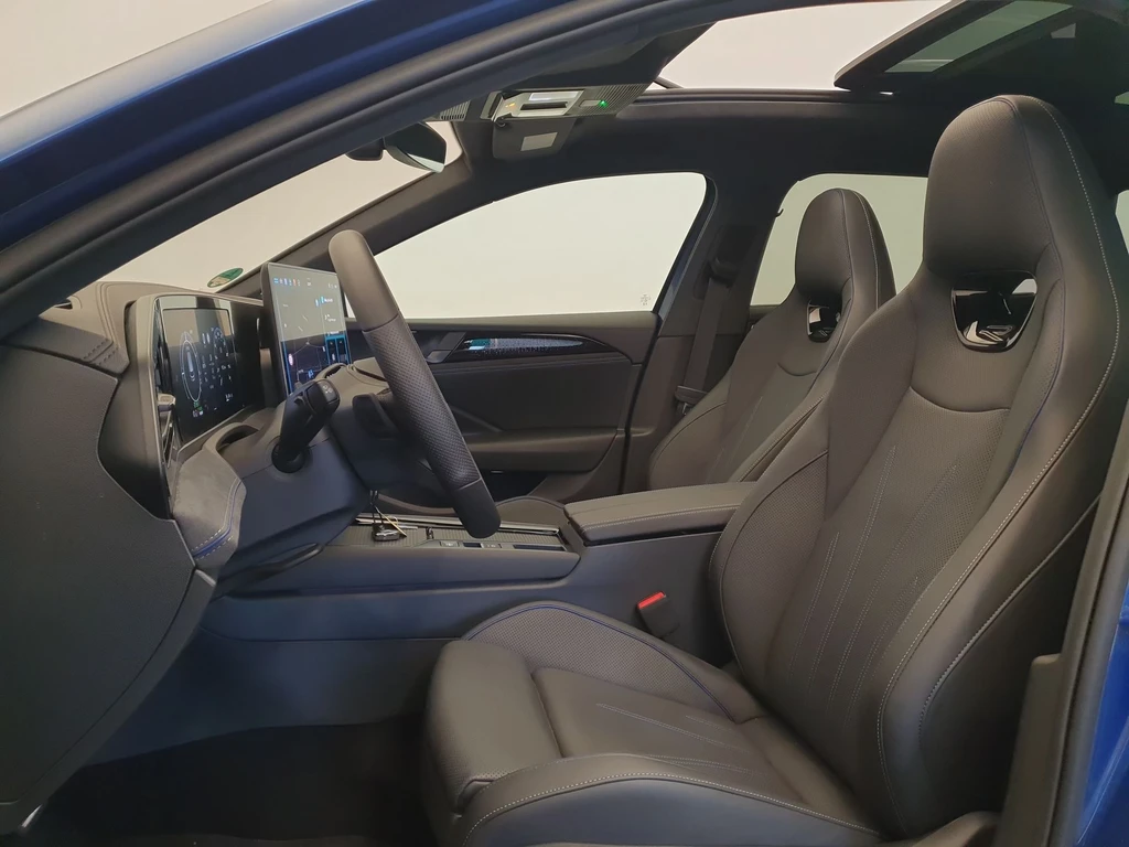 Volkswagen Passat – foto 23