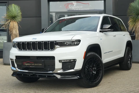 Jeep Grand Cherokee 2.0 Limited 4xe | 381PK | Maxton | Pano | 20" | Keyless | Massage | Ventilatie | Leder | Jeep Grand Cherokee 2.0 Limited 4xe 381 PK Plug-in Hybrid met 2.0 viercilinder, panoramadak, 20-inch lichtmetalen velgen, Keyless Entry, adaptieve cruise control, lederen interieur, stoelvent