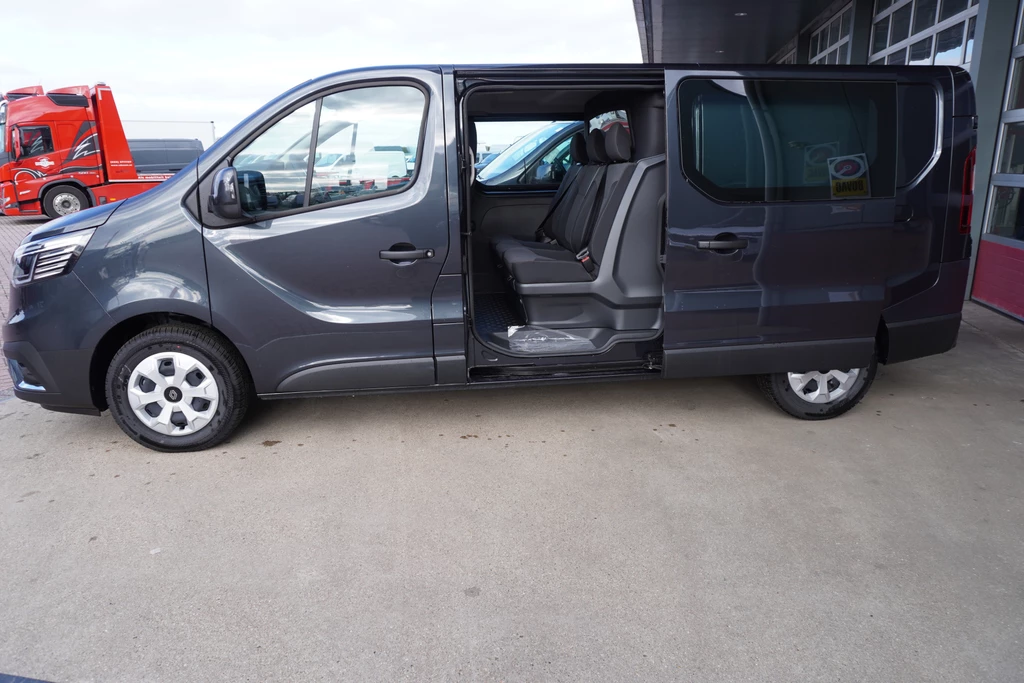 Renault Trafic – foto 1
