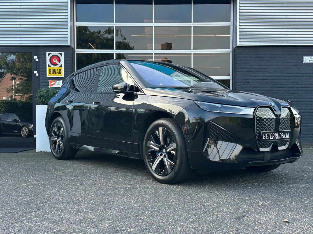 BMW iX – foto 7