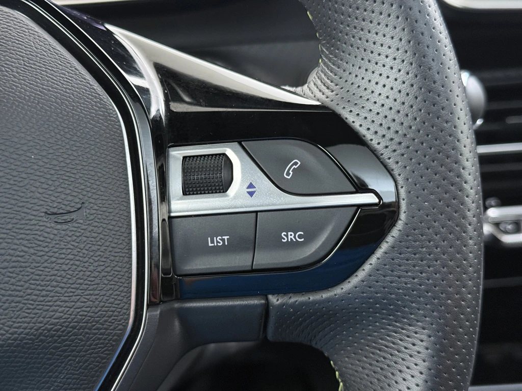 Peugeot e-208 – foto 36