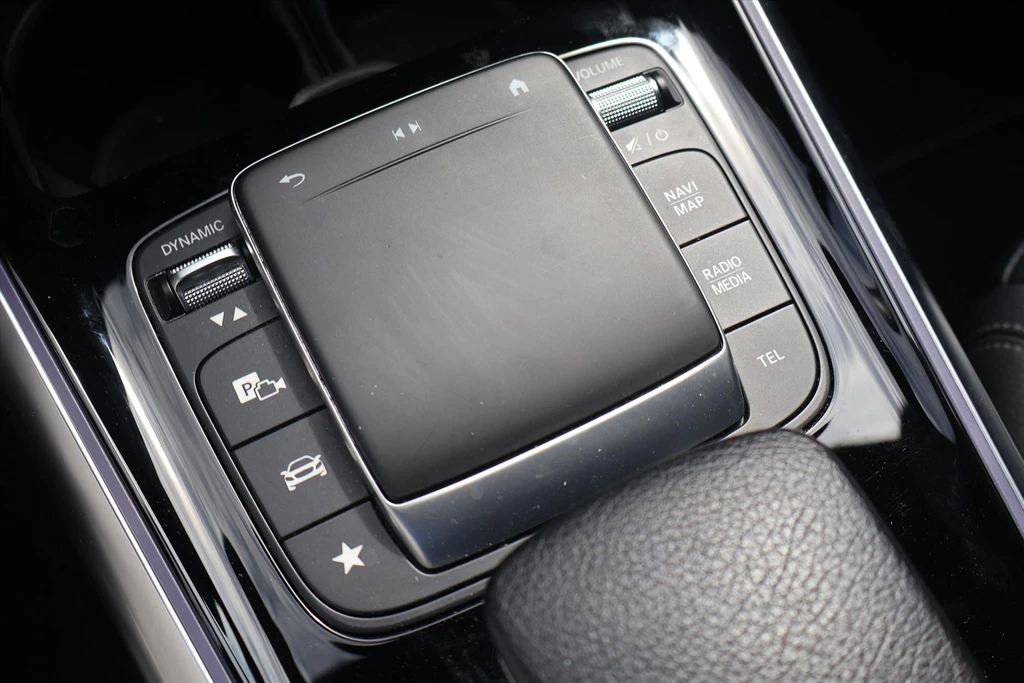 Mercedes-Benz EQA – foto 18
