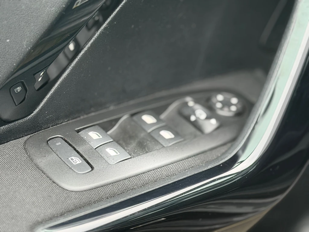 Peugeot 208 – foto 21