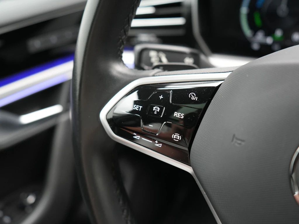Volkswagen Touareg – foto 34
