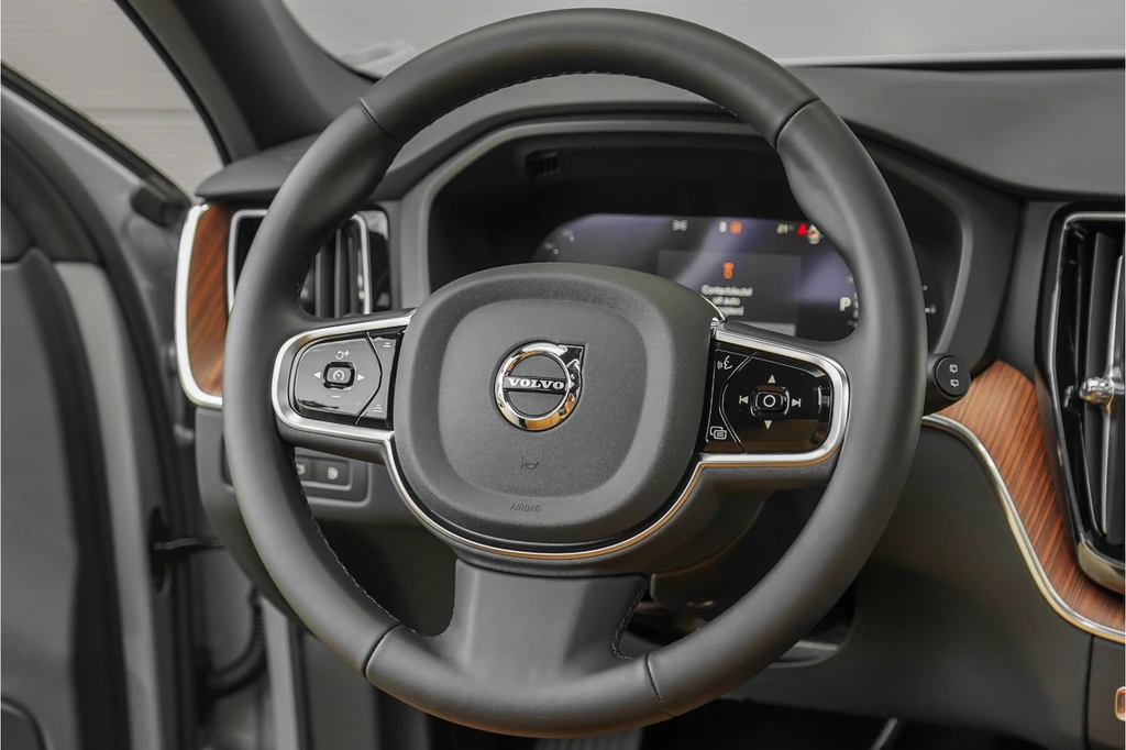Volvo XC60 – foto 22
