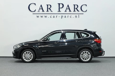 BMW X1 SDrive20i Essential LED/NAVI/LMV/PDC/CRUISE/ECC/12 MND GARANTIE!