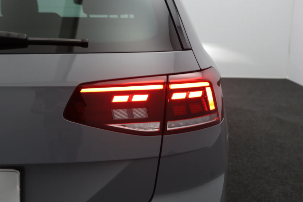 Volkswagen Passat – foto 31
