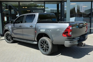 Toyota Hilux – thumbnail 4