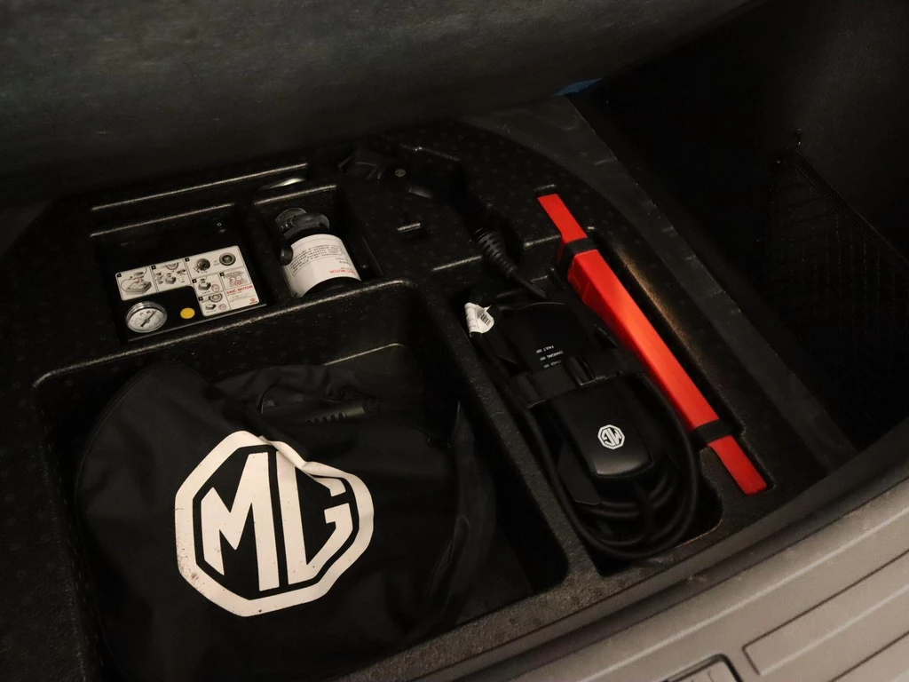 MG ZS EV – foto 18
