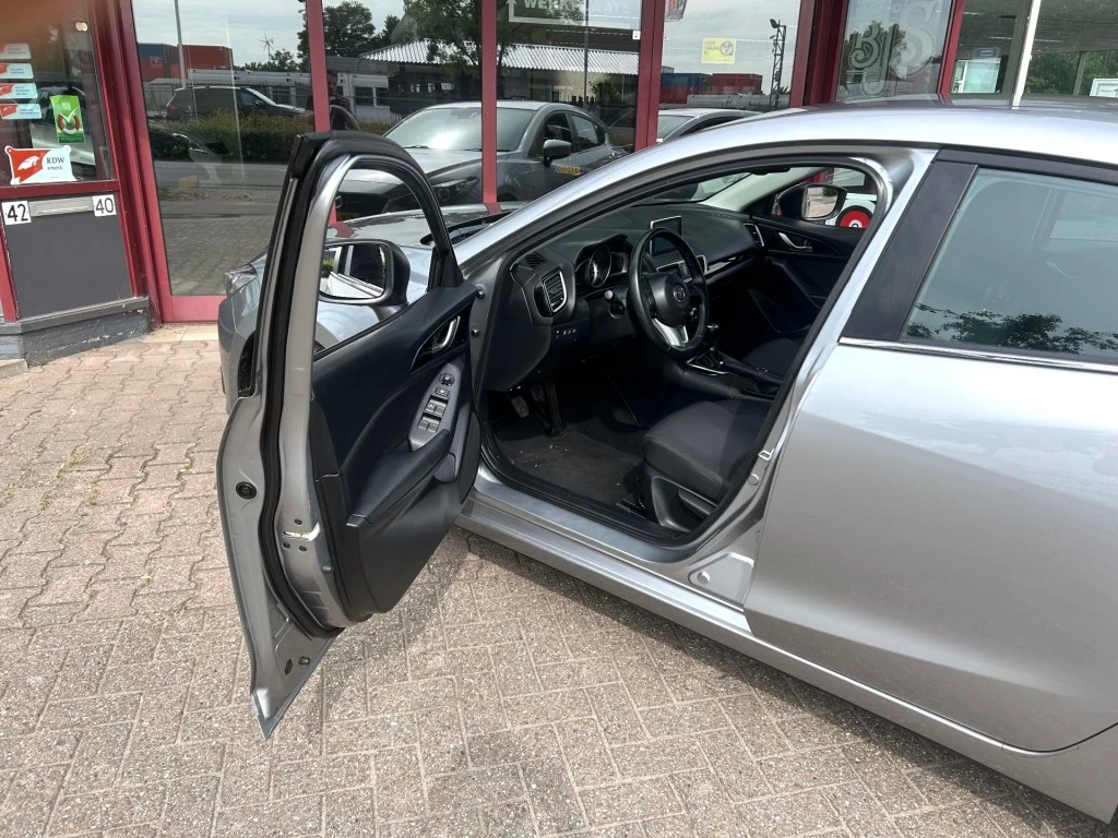 Mazda 3 – foto 8