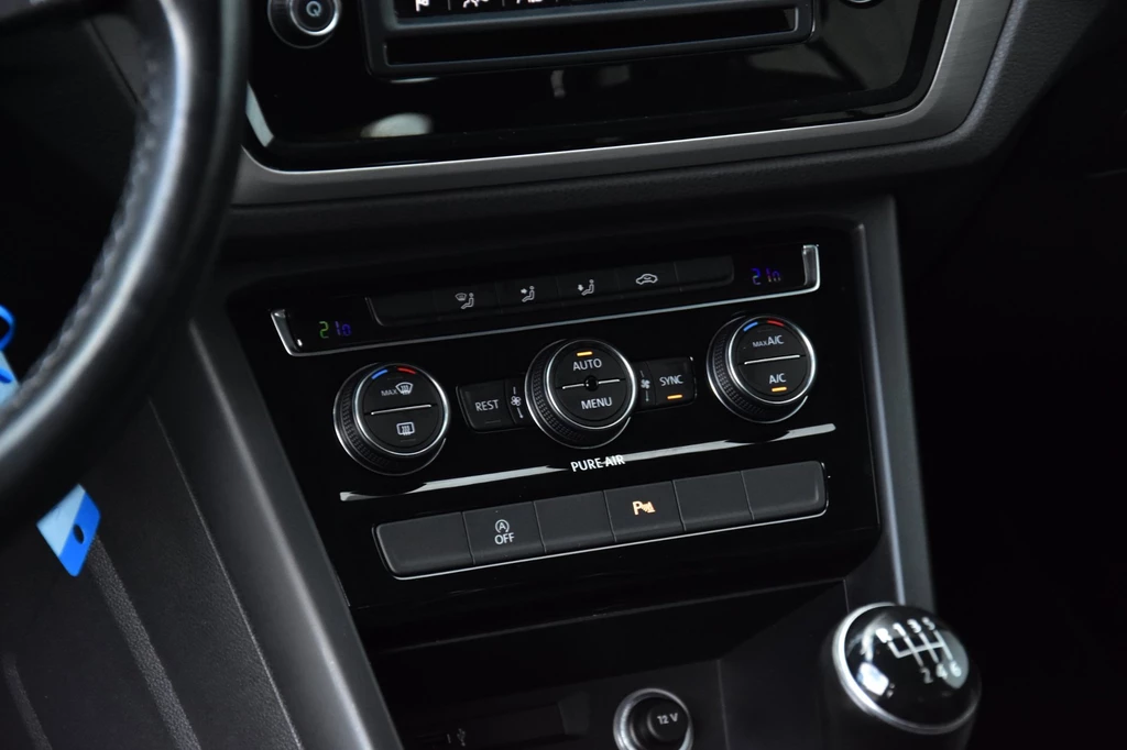 Volkswagen Touran – foto 19