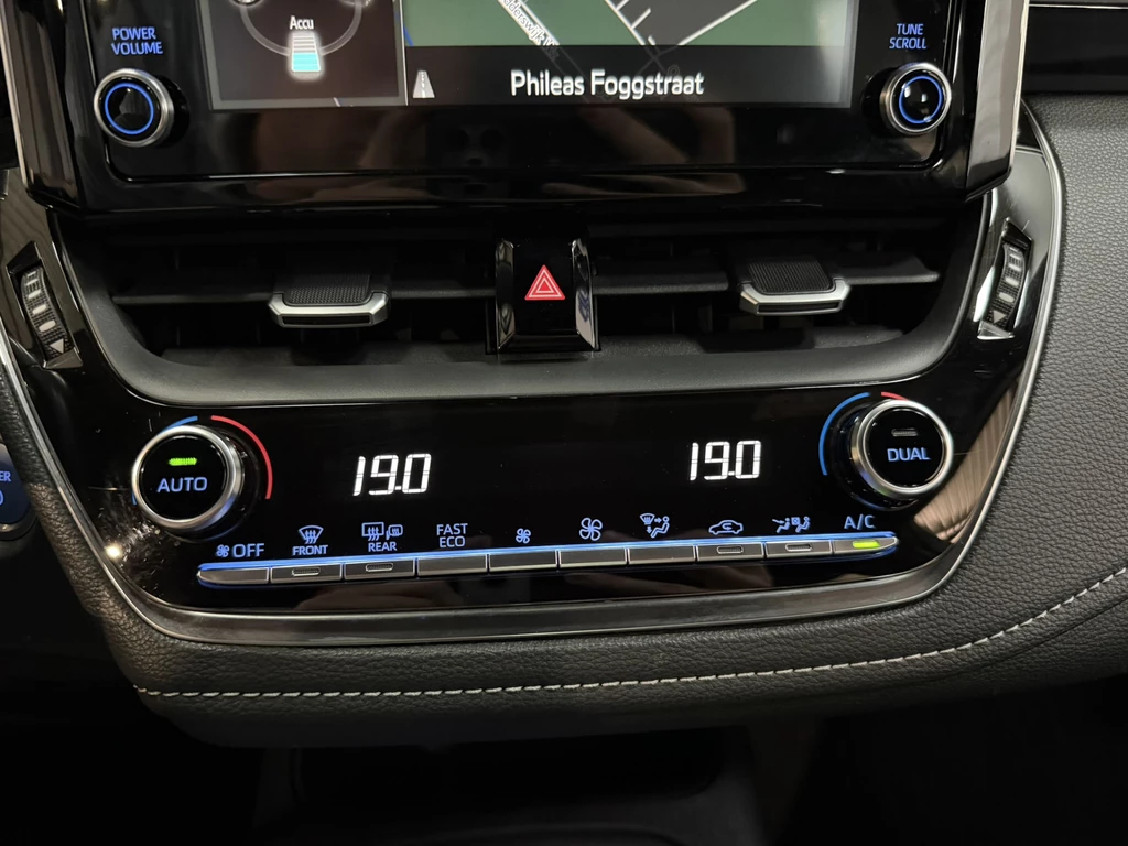 Toyota Corolla Touring Sports – foto 21