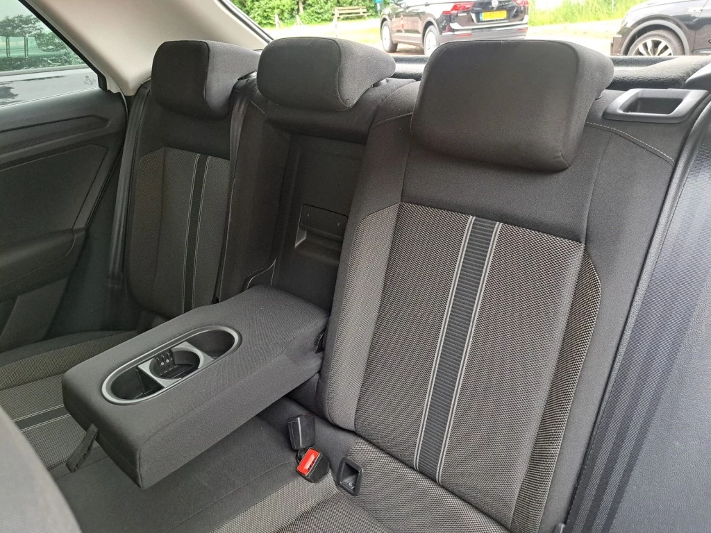 Volkswagen T-Roc – foto 10