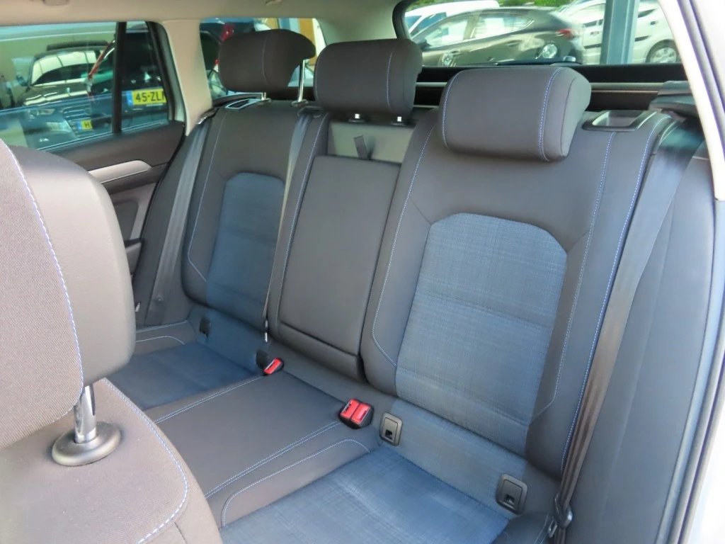 Volkswagen Passat – foto 17