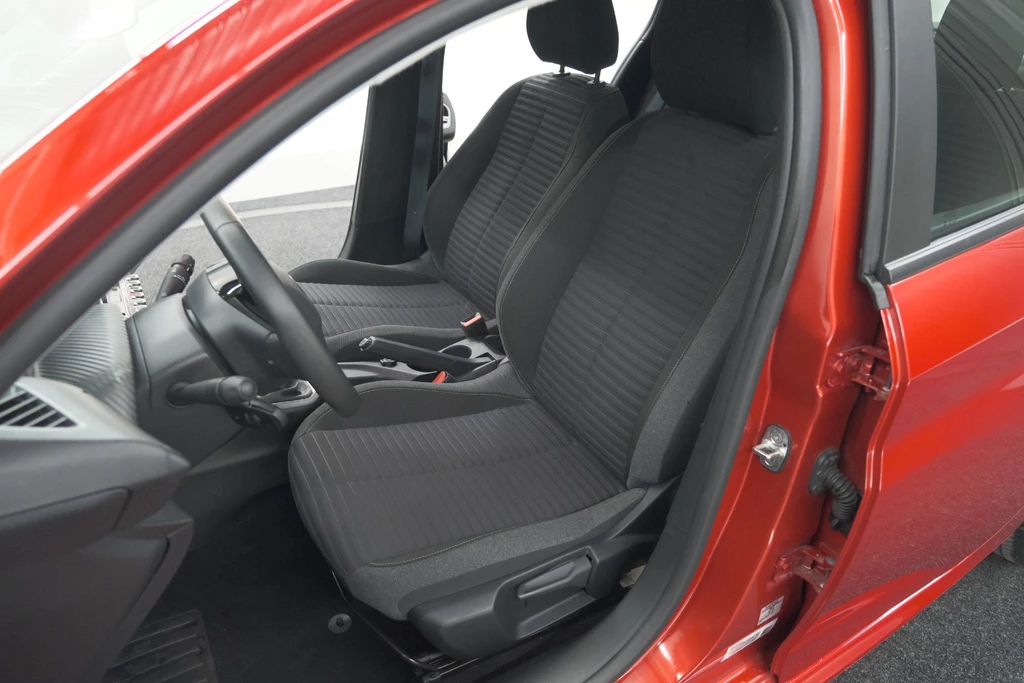 Peugeot 208 – foto 42