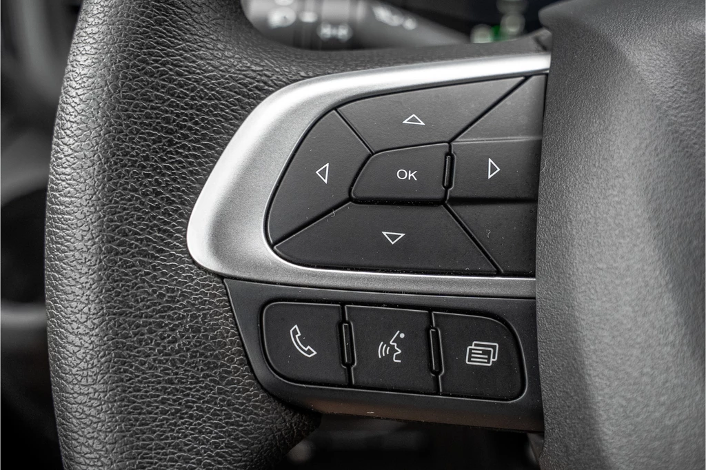 Iveco 35S18 | 3.0L 180PK | Automaat | NW MODEL | 3.5T Trekgewicht | Camera | Carplay | Climate – foto 17