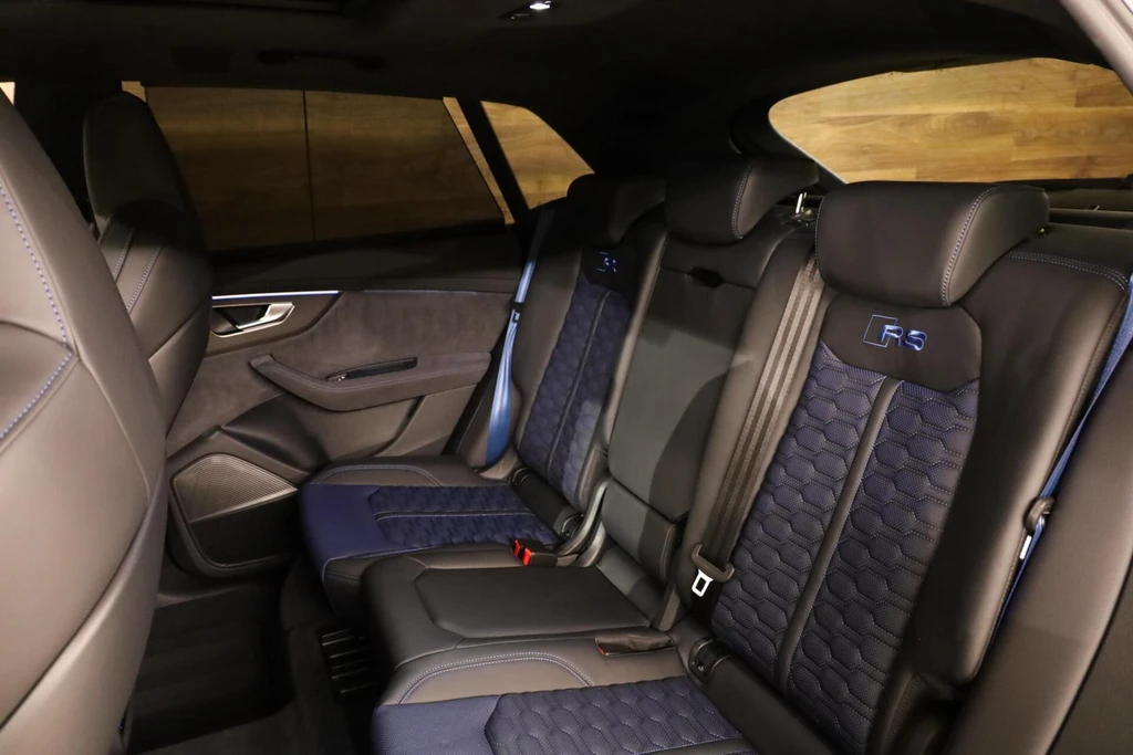 Audi RSQ8 – foto 15