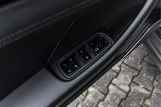 Porsche Panamera – thumbnail 25