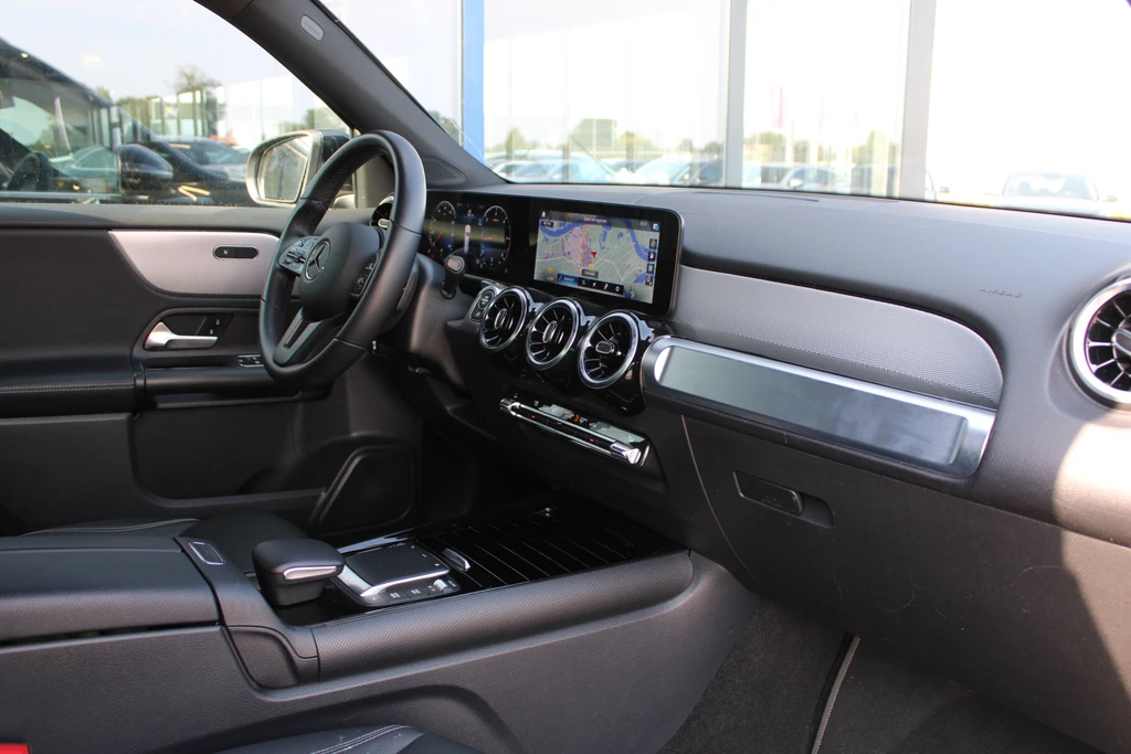 Mercedes-Benz GLB – foto 11