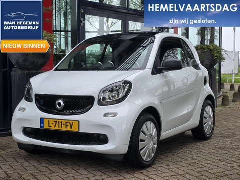 Smart fortwo EQ Essential 18 kWh | SOH 89% | Climate Control | Navigatie | Cruise Control | Electr. ramen