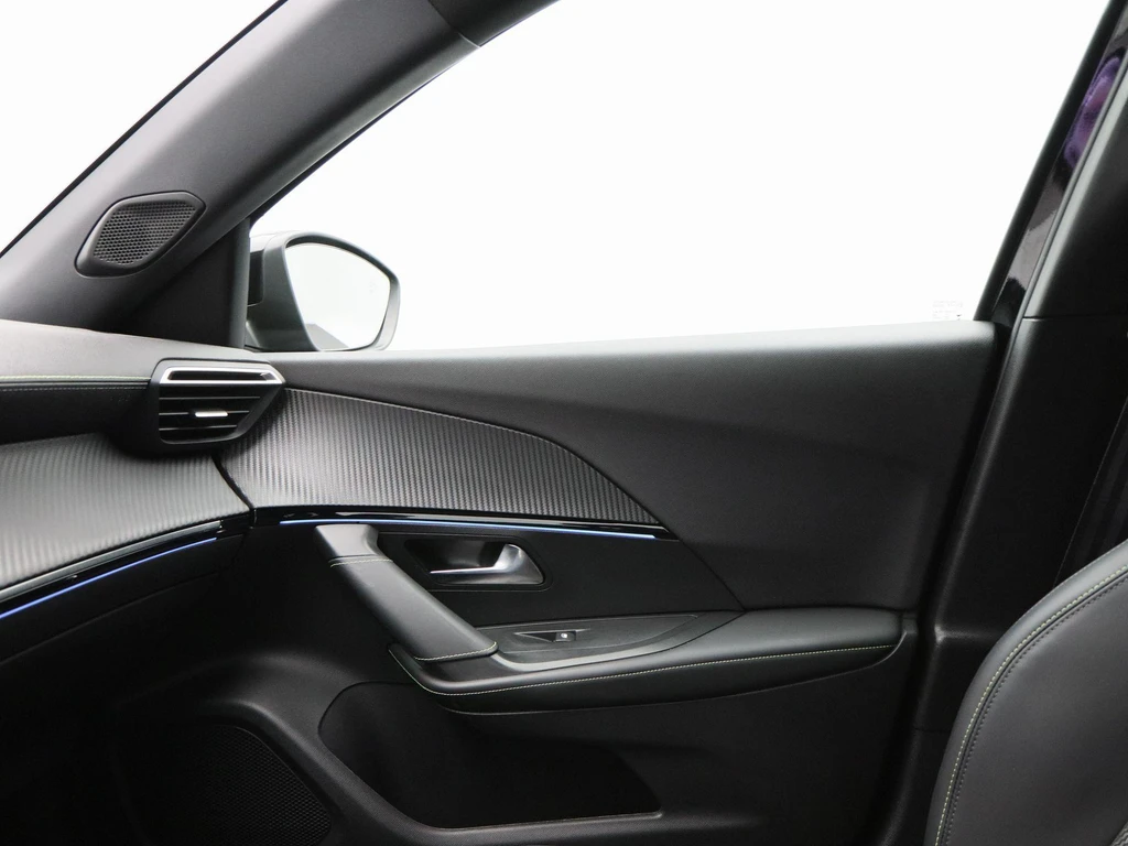 Peugeot e-2008 – foto 30