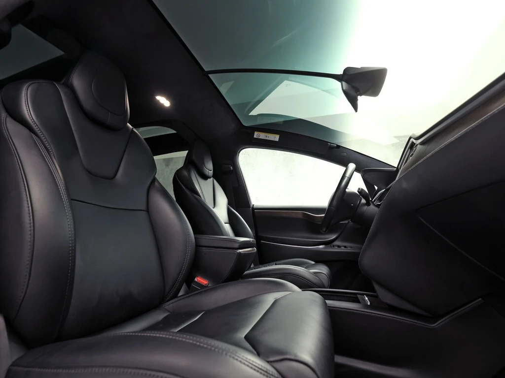 Tesla Model X – foto 11