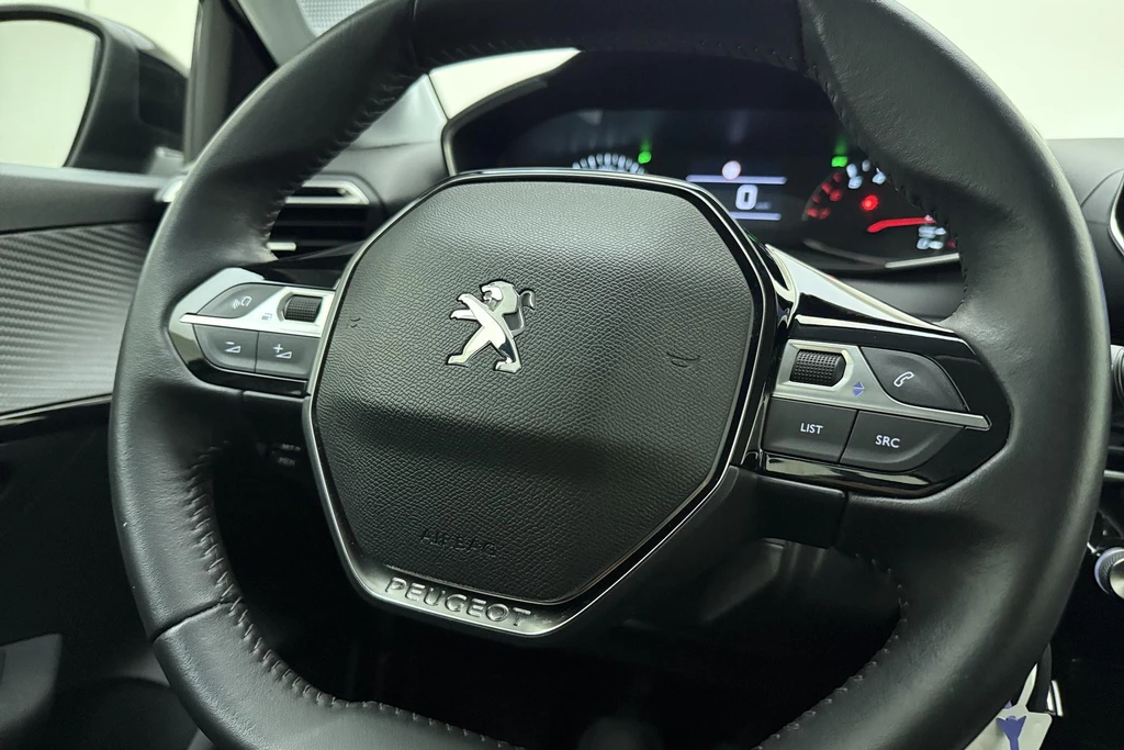 Peugeot 208 – foto 19