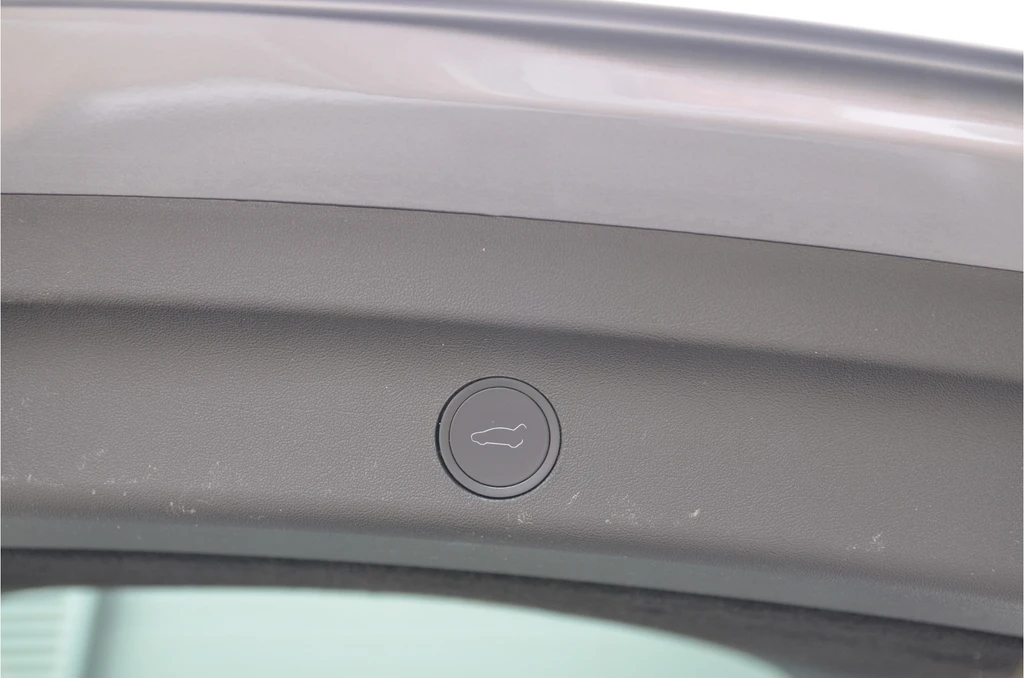 Tesla Model Y – foto 33