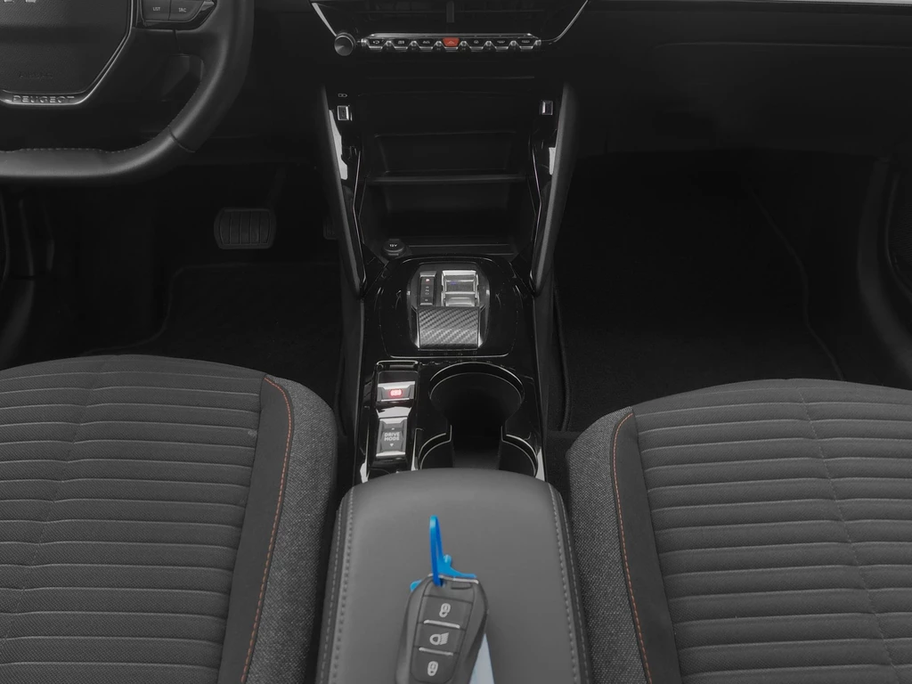 Peugeot e-208 – foto 27