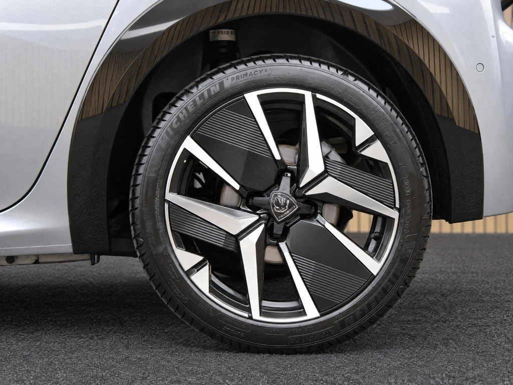 Peugeot 208 – foto 24