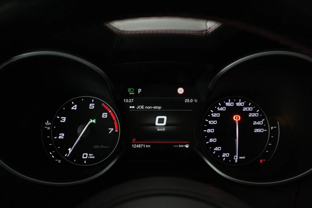 Alfa Romeo Stelvio – foto 27