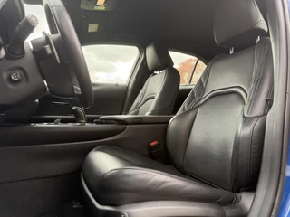 Lexus UX – thumbnail 11
